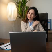 Workplace furniture expert reveals which UK jobs carry the greatest ergonomic risk