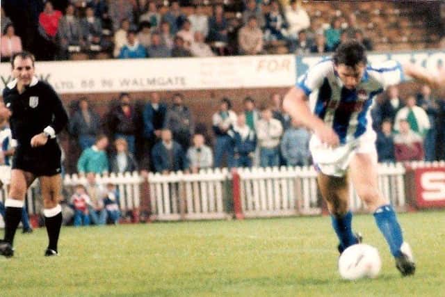 Holden on the ball away to York City in August 1987. Photo courtesy of Johnny Meynell