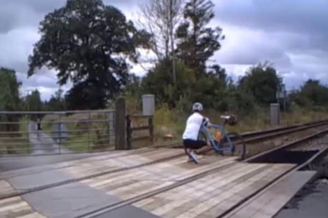 Shocking CCTV shows people risking their lives on level crossings ...