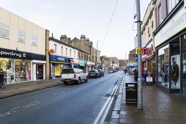 Commercial Street Brighouse, with barriers removed