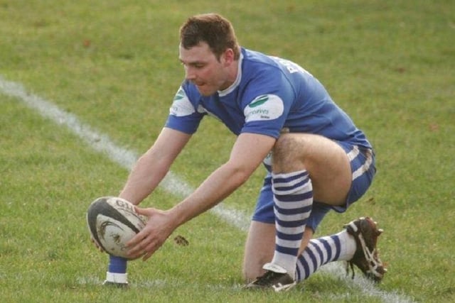 Andy Dean led the scoring as Pontefract RUFC beat North Ribblesdale 27-13 to get back to winning ways in Yorkshire One.
