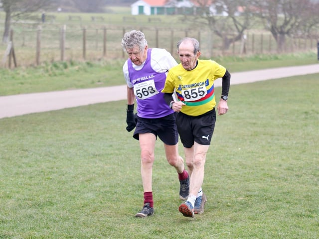 Scarborough AC's Mick Thompson, right, in action at the East Yorkshire Cross Country League fixture at Sewerby
Photo by TCF Photography