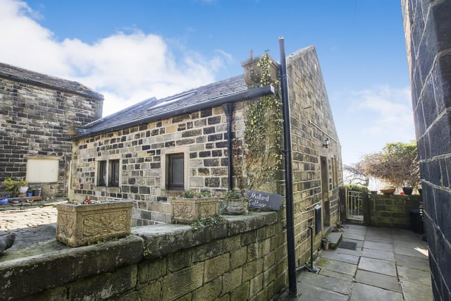 Mallard Cottage is an independent annexe with two bedrooms.