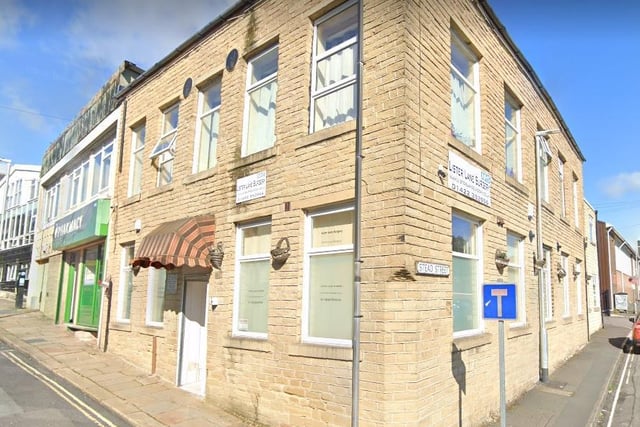 There are 4,953 patients per GP at Lister Lane Surgery, Halifax. In total there are 8,585 patients and the full-time equivalent of 1.7 GPs.