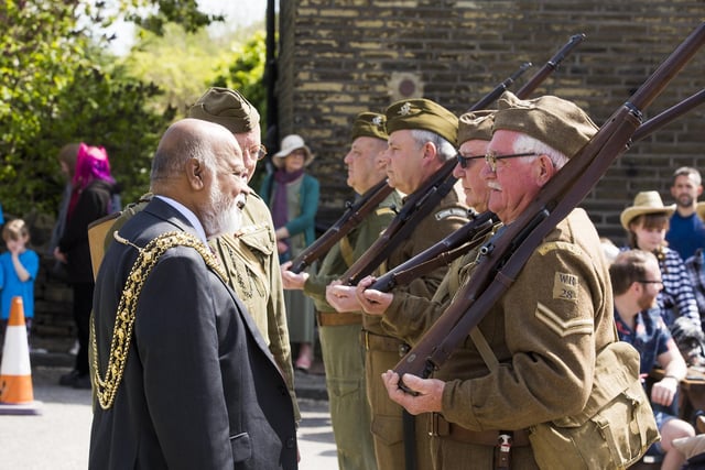 Mayor of Calderdale councillor Chirs Pillai inspects the WR28 Battalion Haworth Home Guard during the festival opening ceremony
