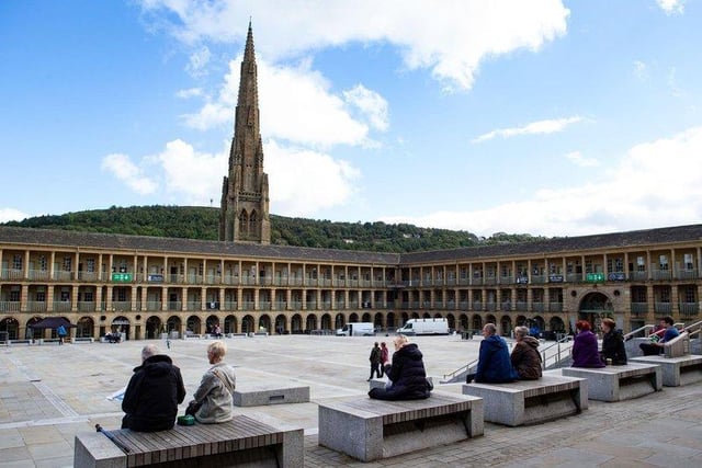 Another iconic Halifax landmark is The Piece Hall. Opened in 1779 it was built as a cloth hall for local handloom weavers to sell the woollen cloth 'pieces' they had produced.