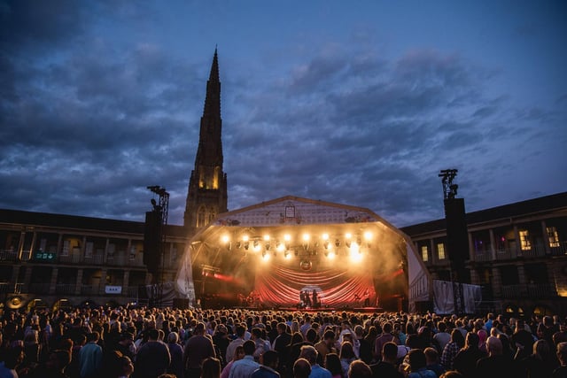 Jessie Ware at The Piece Hall. Photo: Cuffe and Taylor