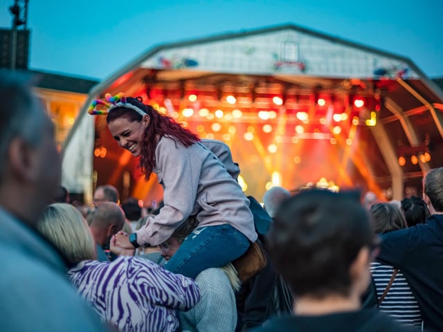 Crowds were treated to a all of her hits. Photos by Cuffe and Taylor/The Piece Hall Trust