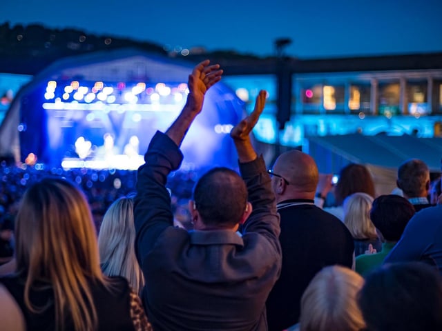 Fans enjoying the gig. Photos by Cuffe and Taylor/The Piece Hall Trust.