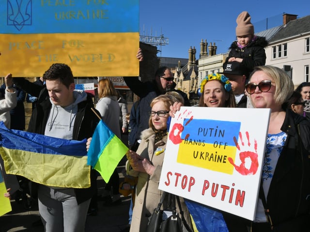 Ukranian gathering of support against the Russian invasion - at Cathedral Square. EMN-220227-132351009