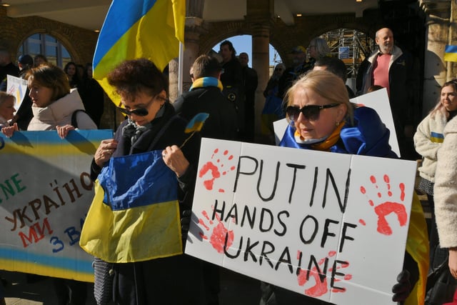 Ukranian gathering of support against the Russian invasion - at Cathedral Square. EMN-220227-132402009