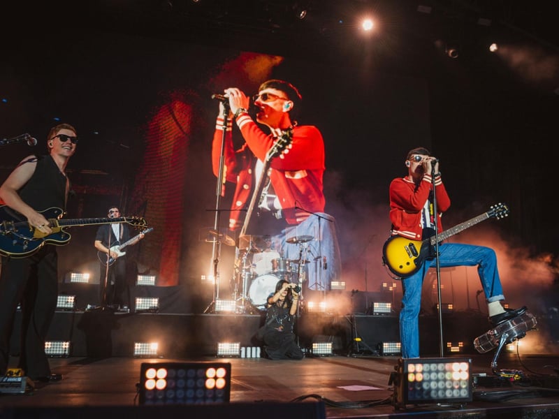 The K's on stage