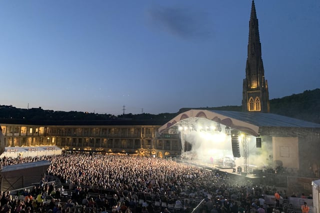 The crowd enjoying the show. Photos by Cuffe and Taylor and The Piece Hall