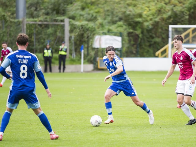 Picked up the loose ends in midfield and used the ball very well, just got over-run in the latter stages - 7/10