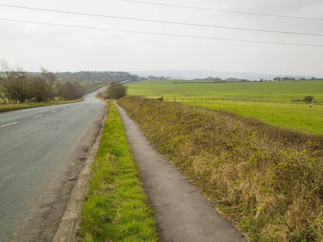 Highmoor Lane towards Brighouse