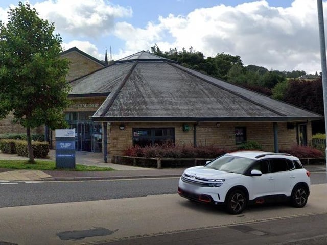 There were 306 survey forms sent out to patients at Brig Royd Surgery. The response rate was 30%, with 93 patients rating their overall experience. Of these, 81% said it was very good and 11% said it was fairly good.