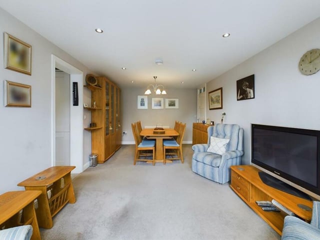 The coach house - lounge