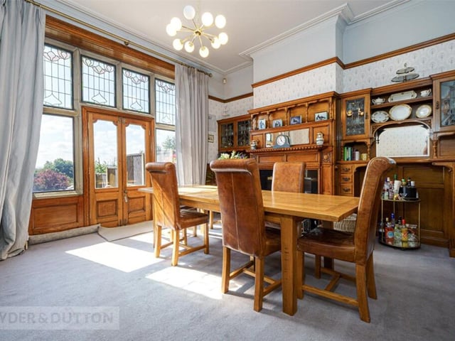 Dining room.