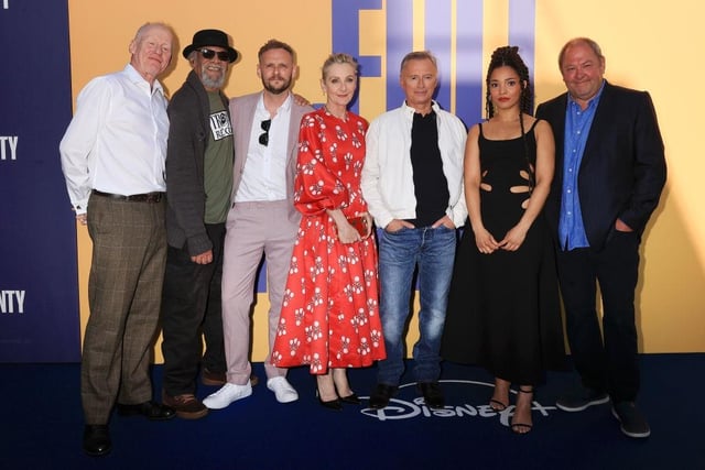 Full Monty 2 cast Steve Huison, Paul Barber, Wim Snape, Lesley Sharp, Robert Carlyle, Talitha Wing and Mark Addy at the premiere last night (Photo by Cameron Smith/Getty Images)