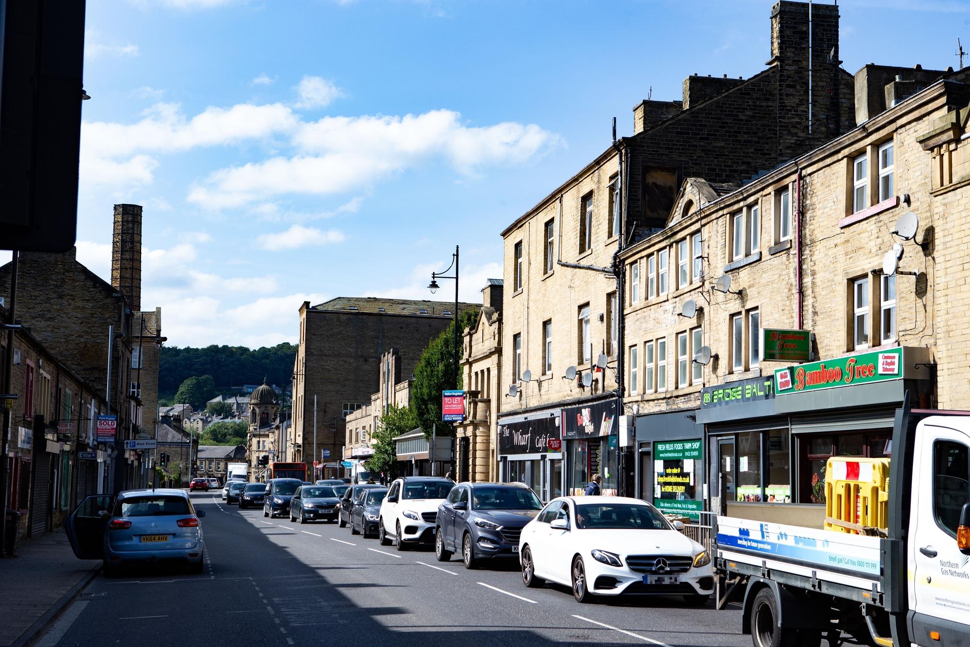 Morning traffic: Delays on M62 and congestion on routes through Halifax ...