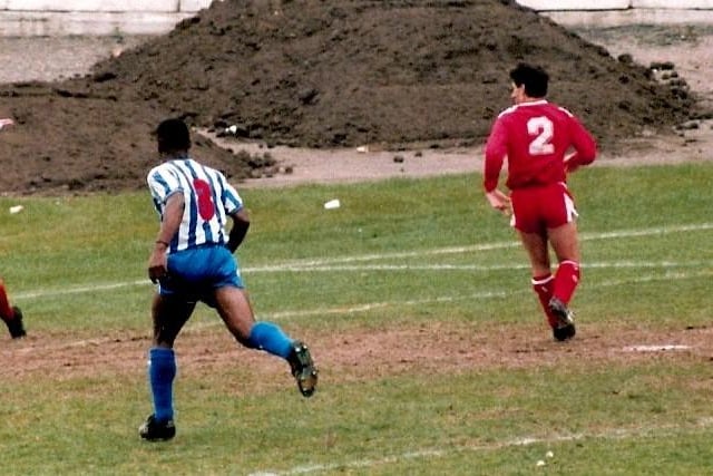 Town v Hereford, May 13, 1989. Terry McPhillips scores second.