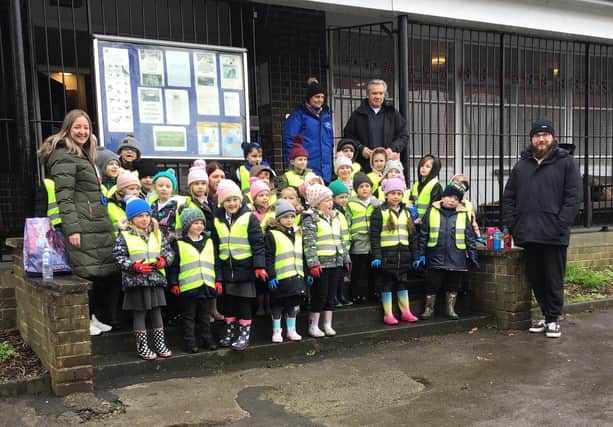 Pupils on their litter pick