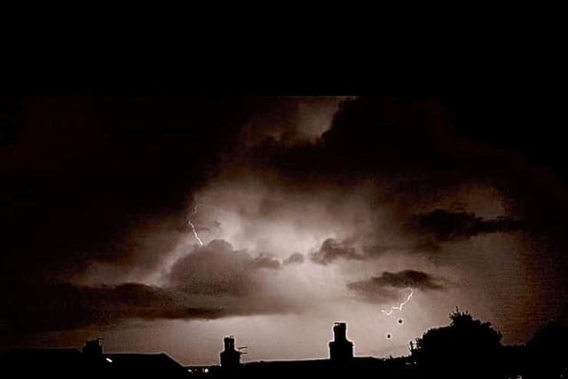 Thunderstorm: 16 amazing photos of last night's dramatic thunder and ...