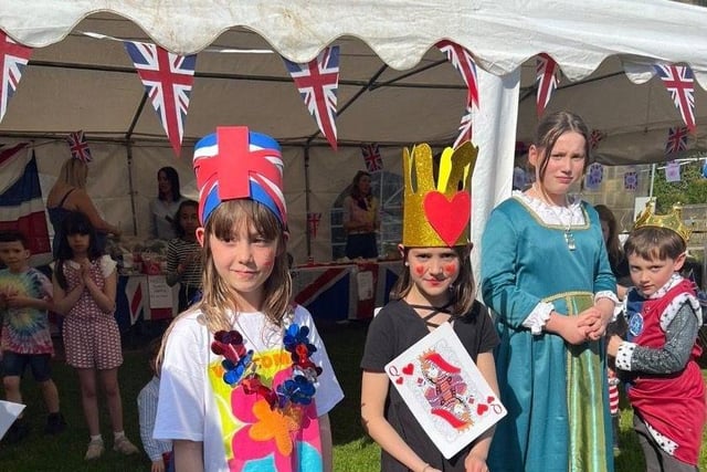 More entrants in the Royal themed fancy dress competition