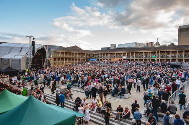 Crowds at The Piece Hall. Photo by Danny Payne and Futuresound Events