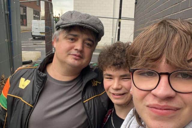 Toby Walker (drummer) and Euan Wilson-Youngman (lead guitar) with Pete Doherty