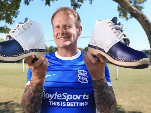 Picture: Lorne Campbell / Guzelian 
Steve Rowley of Sleaford, Lincolnshire, with his clogs made in the colours of Birmingham City Football Club.
PICTURE TAKEN ON WEDNESDAY 10 AUGUST 2022