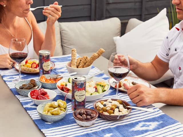 Ahead of the bank holiday weekend, Select Car Leasing has rounded up the best spots in Yorkshire for a picnic, according to real reviews and experiences on Google