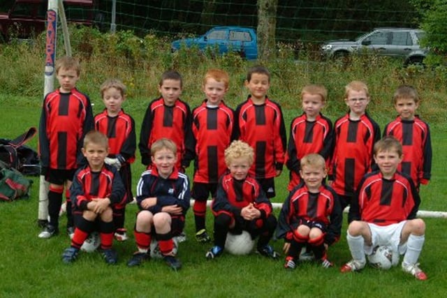 Todmorden Boro under 7's sporting their new kit in 2007