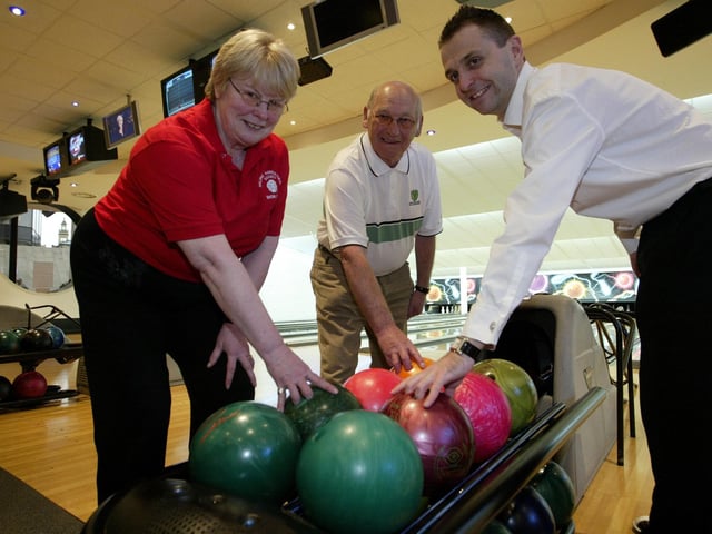 Forget-Me-Not Trust ten pin bowling evening at the Electric Bowl, Halifax back in 2009