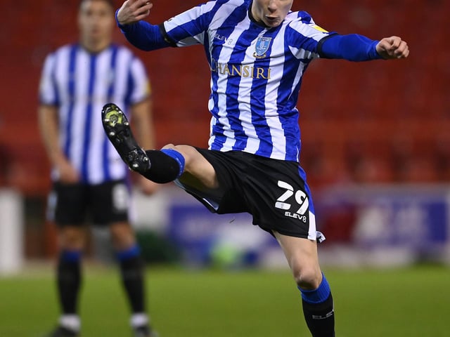 Sheffield Wednesday midfielder Alex Hunt has completed a loan move away from Hillsborough, joining League Two side Oldham Athletic. Hunt spent the first half of the season on loan with Grimsby Town, picking up senior experience away from Sheffield Wednesday.