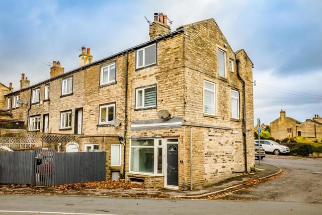 This one bedroom end of terrace property is located in Hipperholme with a guide price of £100,000 - £110,000. It is on the market with Reloc8 Properties.
