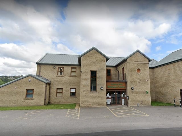There were 302 survey forms sent out to patients at Stainland Road Medical Centre. The response rate was 32%, with 98 patients rating their overall experience. Of these, 42% said it was very good and 30% said it was fairly good.