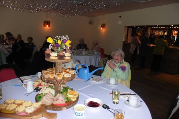 The Huddersfield and Halifax Branch of the Keep Fit Association (KFA) held a birthday party to celebrate the birthday of member Jean Roebuck.