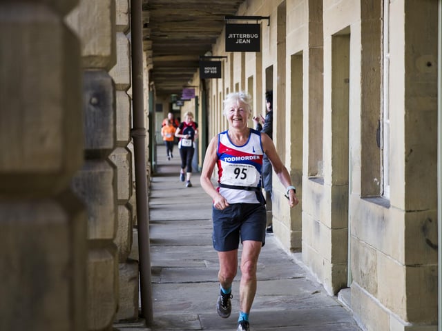 Halifax Urban Trail run through the town's iconic landmarks for Overgate Hospice. The Piece Hall