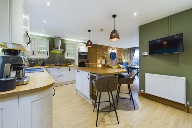 The open plan dining kitchen.