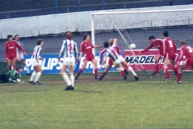 Simon Lowe hits the winner for Town against Crewe, January 4, 1986