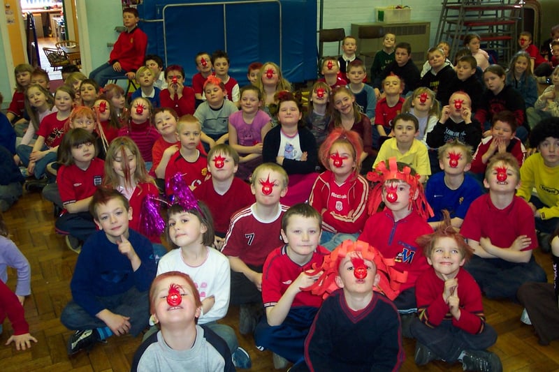 Pupils at Cornholme School, Todmorden back in 2003.