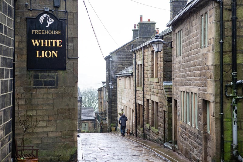 The White Lion, Heptonstall