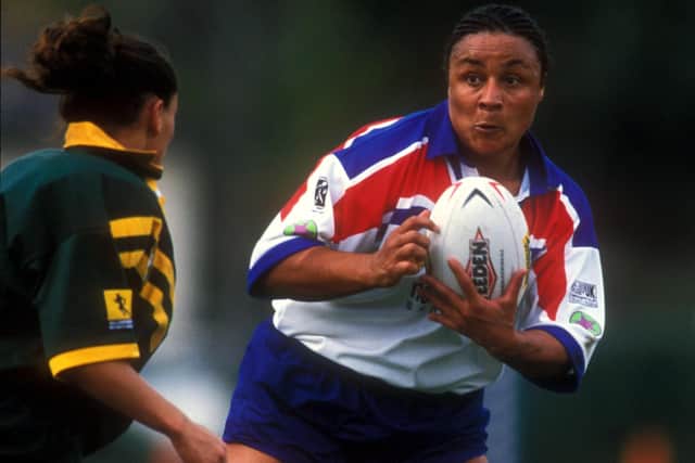 Lisa McIntosh of The Great Britain Lionesses during the 2002 Test Series game against the Australian Jillaroos at Wentworth Oval in Sydney Australia, 14 July 2002