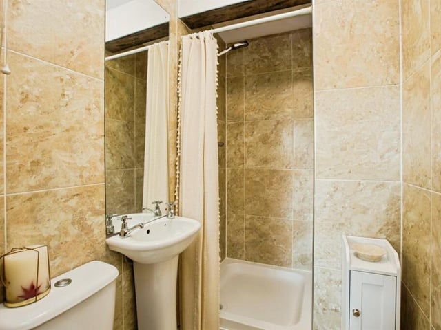 Ensuite.