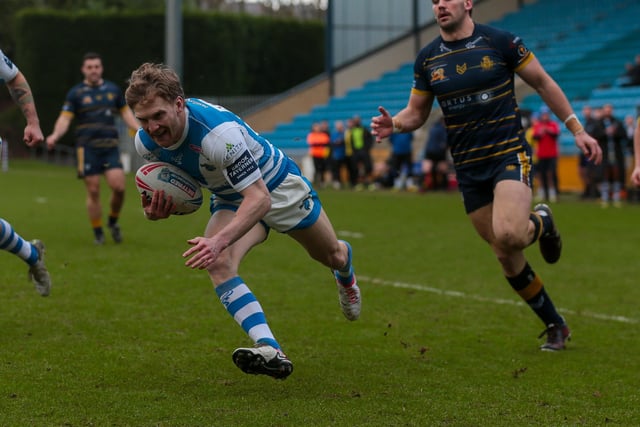 Joe Keyes scores a try for Halifax