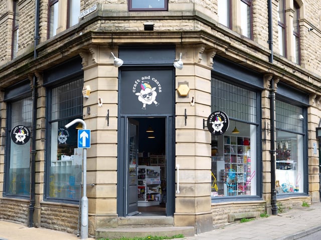 Craft and Canvas, Carlton St, Hebden Bridge