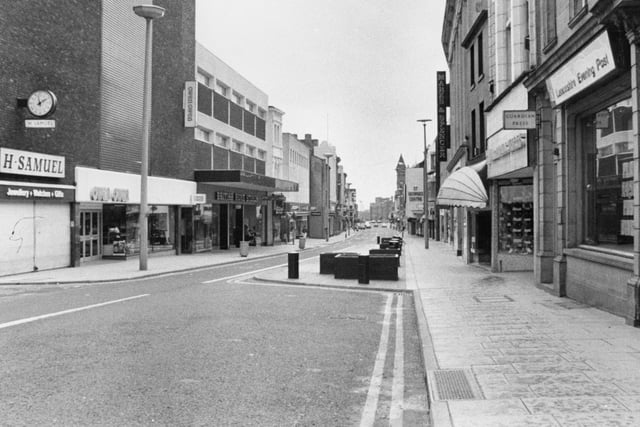 A rare sight these days - an empty Fishergate. This was taken outside the former Lancashire Evening Post building in 1983
