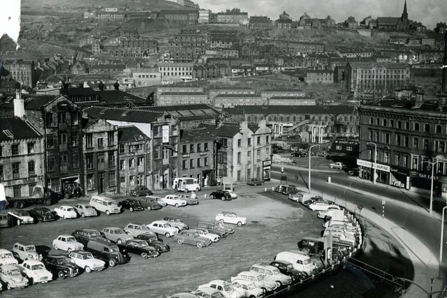 Looking across North Bridge/New Bank from the Town Hall in 1961.