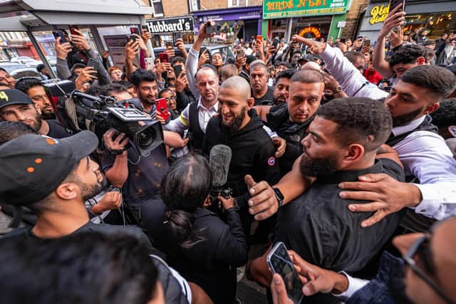 Hundreds of people gathered outside Frangoz restaurant in King Cross to catch a glimpse of UFC superstar Khamzat Chimaev.